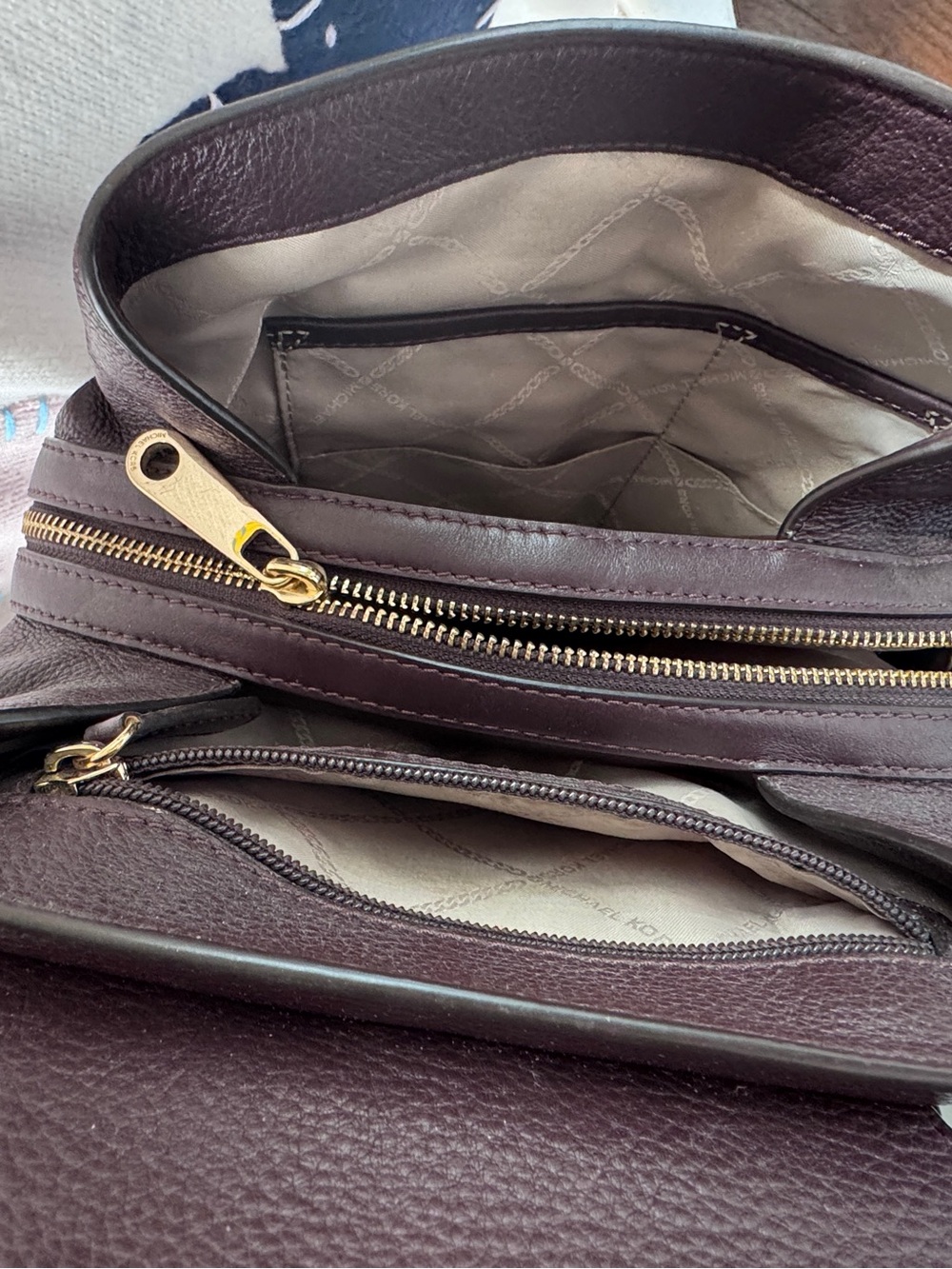 Michael KORS Raven backpack, like new, dark brown - Picture 4 of 4